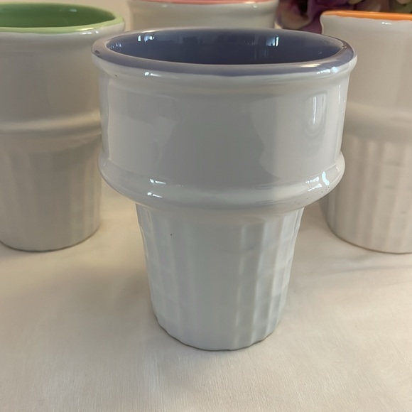 the monkey and the peddler ice cream cone cups set of 4 - Picture 5 of 6